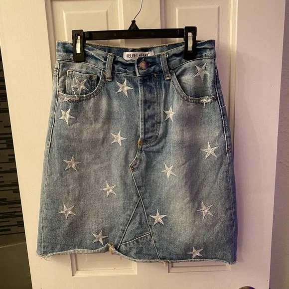 Velvet Heart Denim Jean Skirt with Stars Size 25
